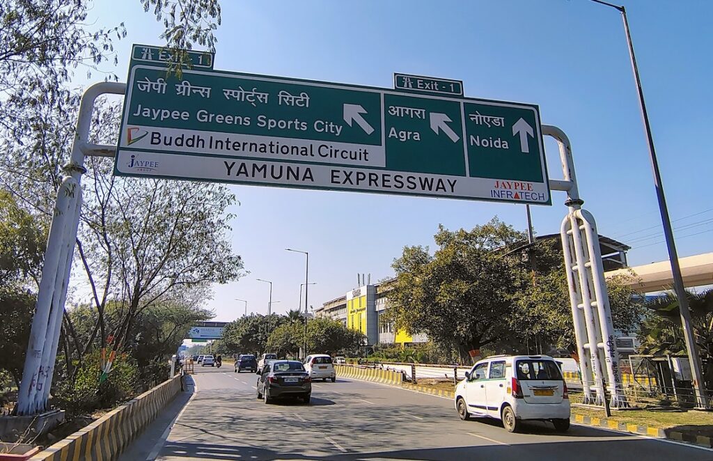 What is the Distance from Greater Noida to Nearby Cities?