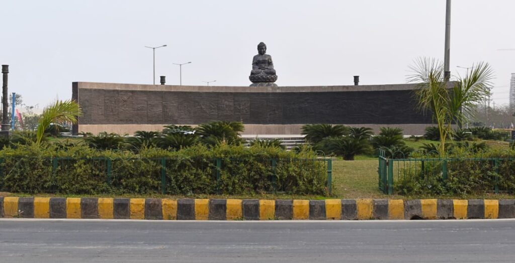Where is the Best Place to Invest in Noida Extension?