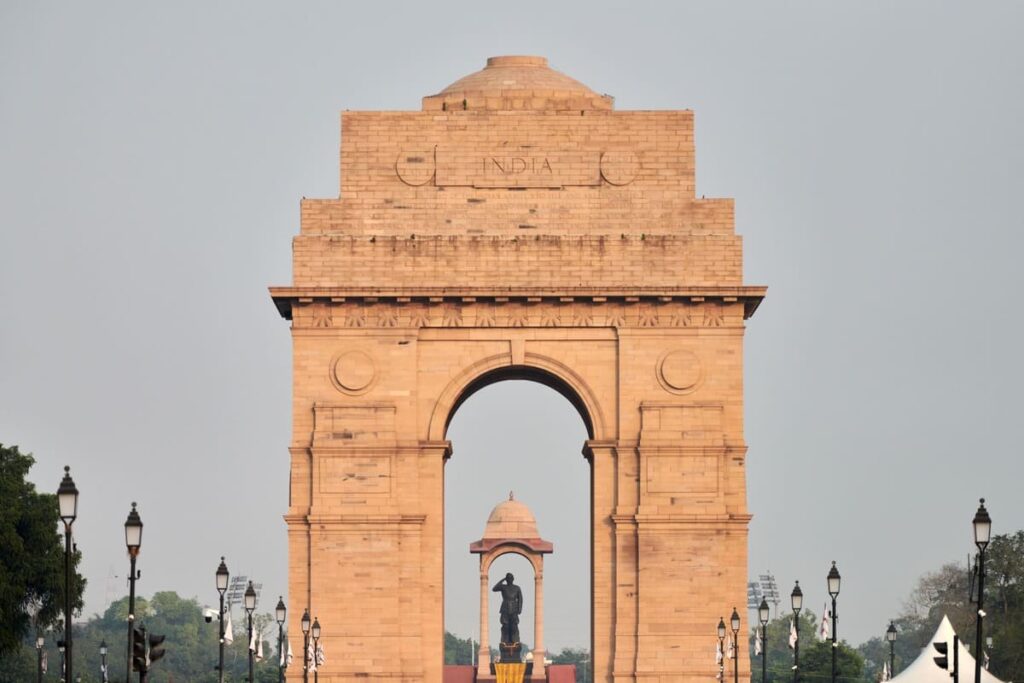 Delhi to Greater Noida Distance: Best Routes & Travel Guide